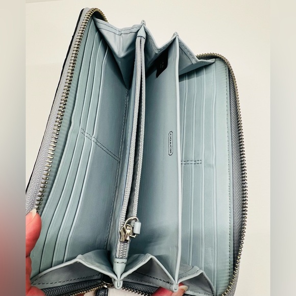 COACH EXOTIC SNAKESKIN ACCORDION LARGE WALLET - Picture 6 of 9